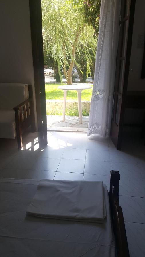 Amalia Apartments Koukounaries Ngoại thất bức ảnh