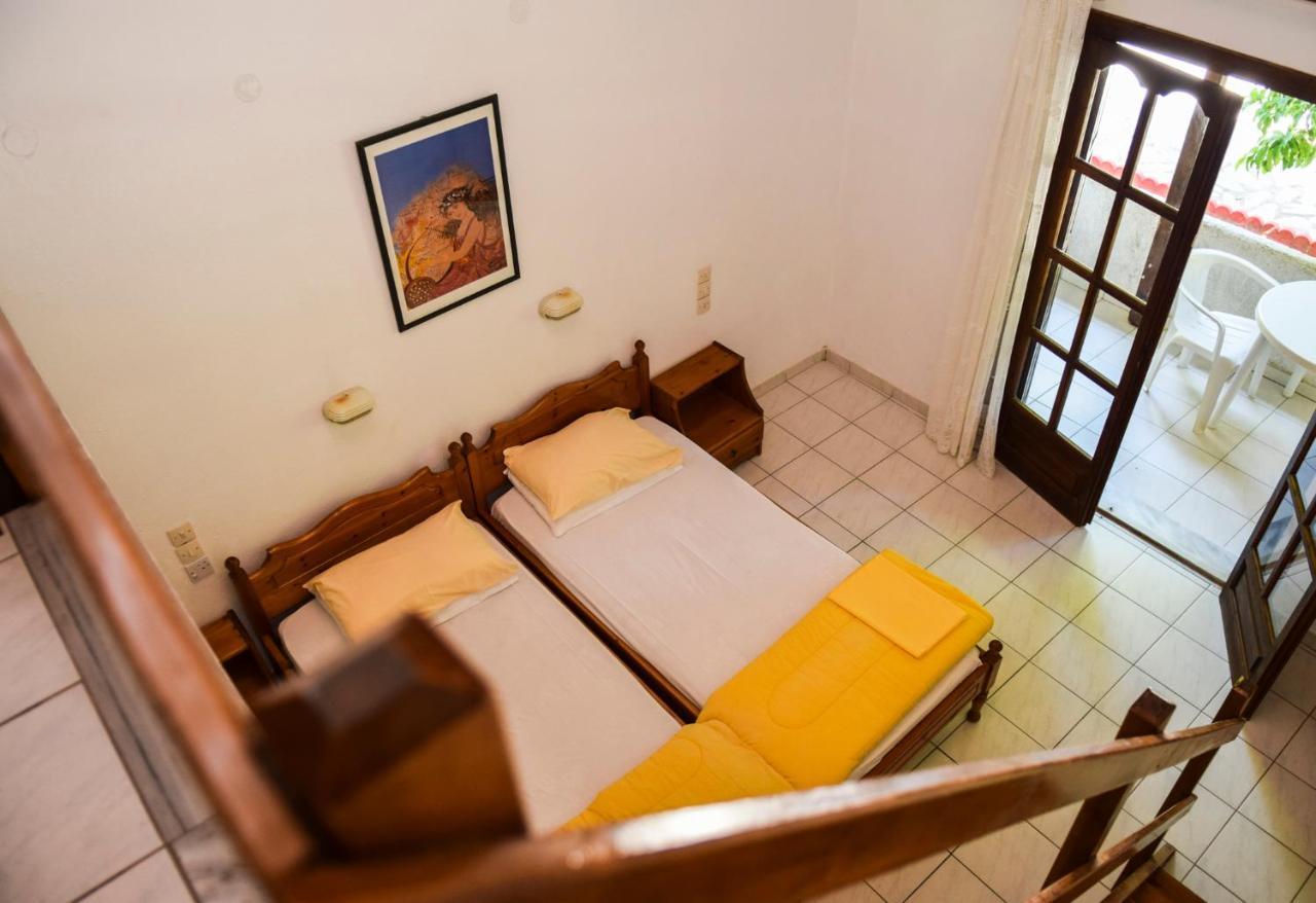 Amalia Apartments Koukounaries Ngoại thất bức ảnh