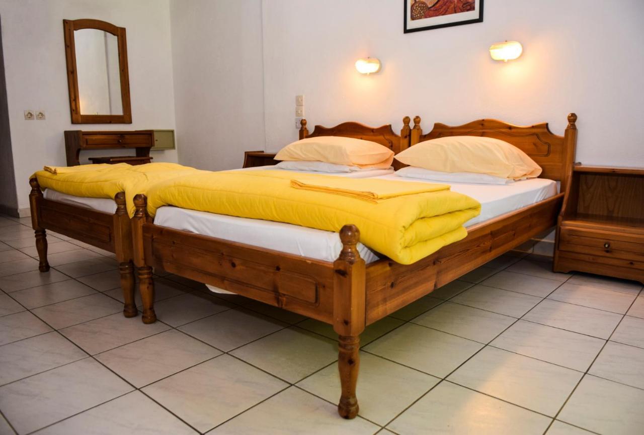 Amalia Apartments Koukounaries Ngoại thất bức ảnh
