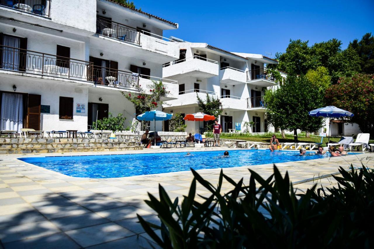Amalia Apartments Koukounaries Ngoại thất bức ảnh